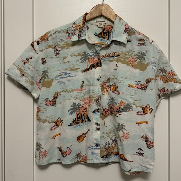 Billabong Tops - Billabong shirt, size small